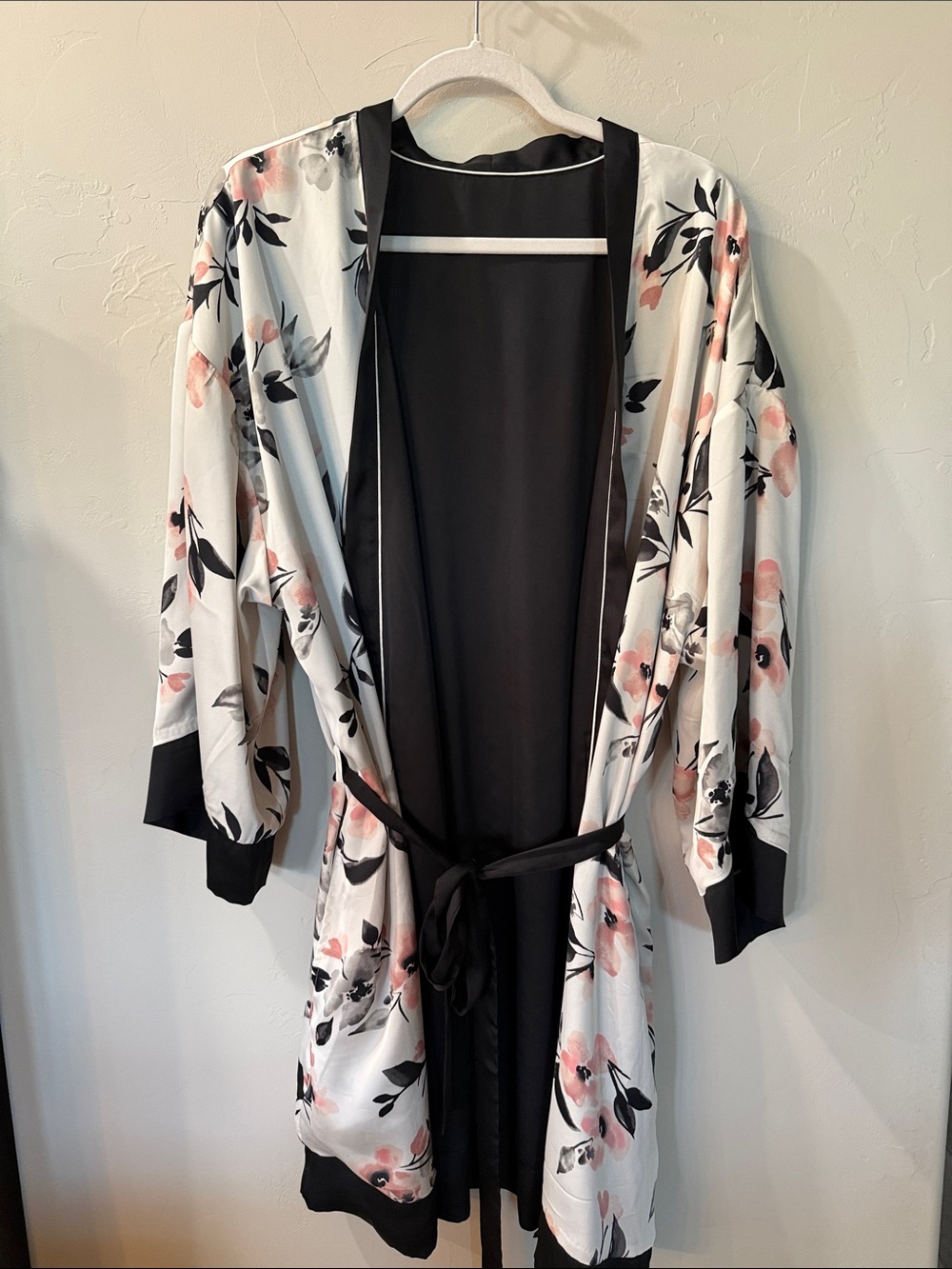 Soma Short Reversible Solid Black Side and Floral Side NWT Size XXL